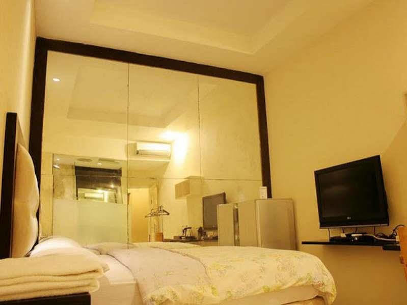Magnolia Hotel Dżakarta Zewnętrze zdjęcie