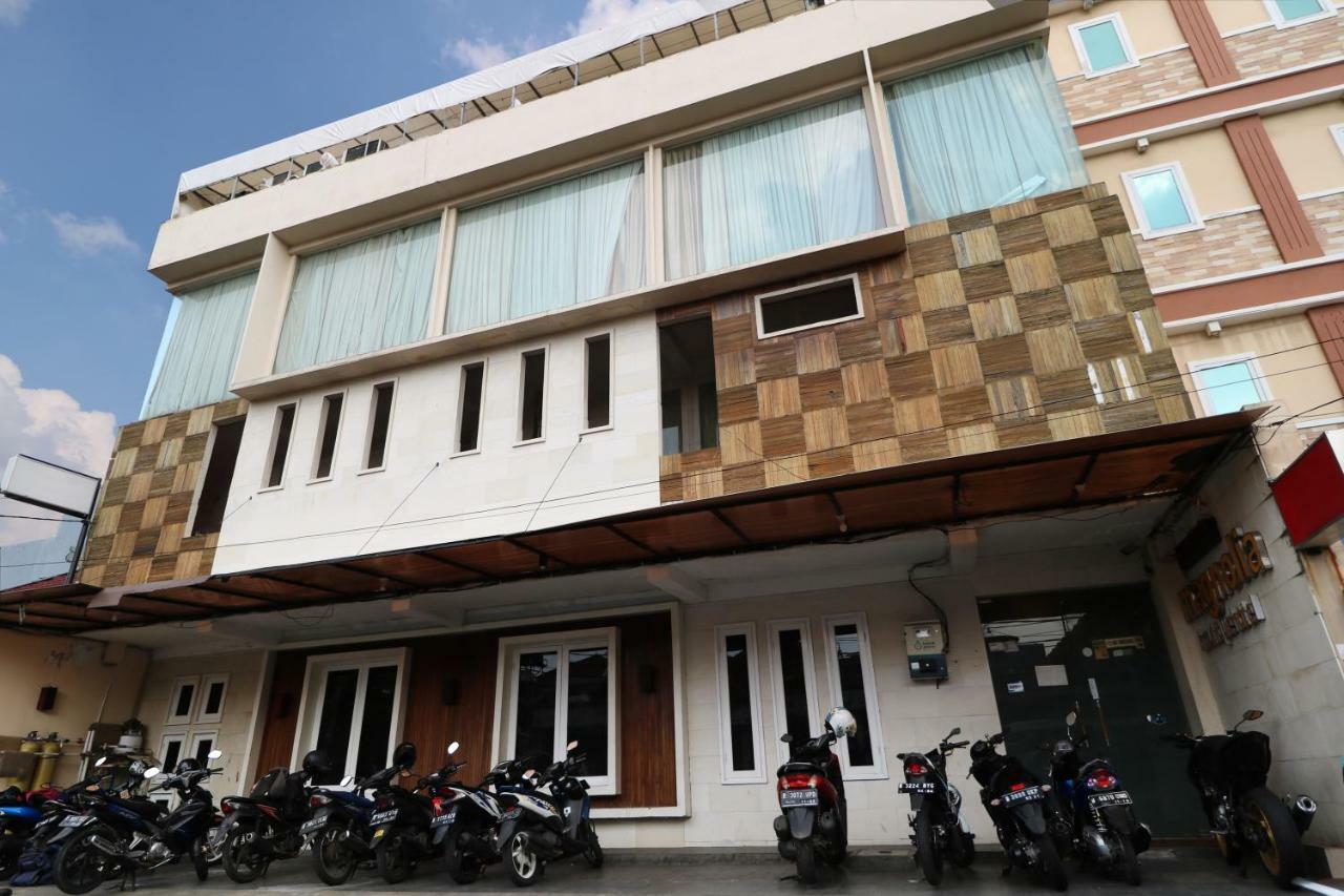 Magnolia Hotel Dżakarta Zewnętrze zdjęcie