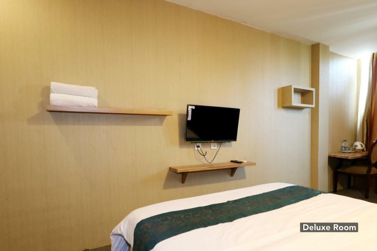 Magnolia Hotel Dżakarta Zewnętrze zdjęcie